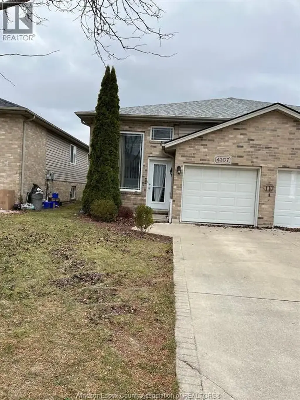 4207 Whiskey Avenue, Windsor